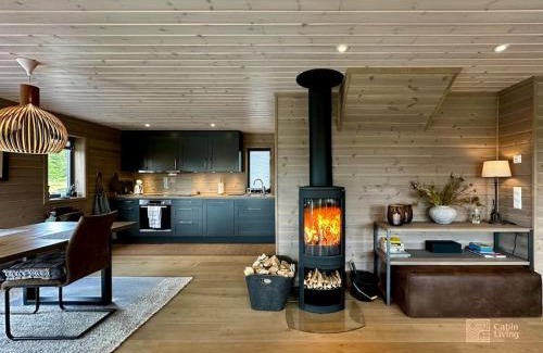 Sjusjoen Casa | High standard cabin at Sjusjøen sauna, hot tub & ski trails right outside