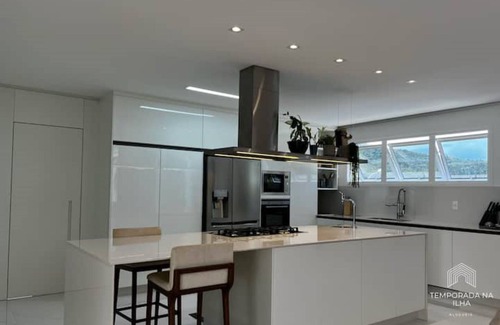 Itacorubi Casa | High standard house with pool - Florianópolis