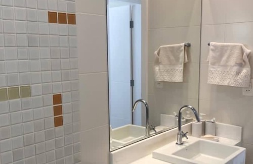 Guaeca Casa | High standard house in a condominium on the beach, 4 suites, air cond. and swimming pool