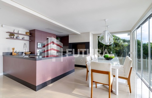 South Region Casa | HIGH STANDARD HOUSE WITH 05 BEDROOMS ON THE BEACH OF LAGOINHA-BOMBINHAS/SC