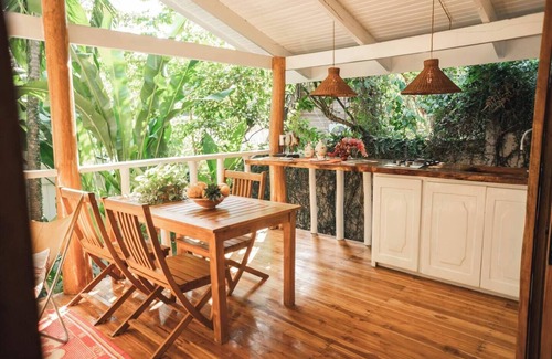 Playa Santa Teresa Casa | High Tide Bungalow Walking Distance To The Surf and Restaurants