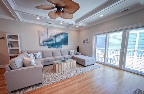 Carolina Beach Casa | High Tide Hideaway by Sea Scape Properties