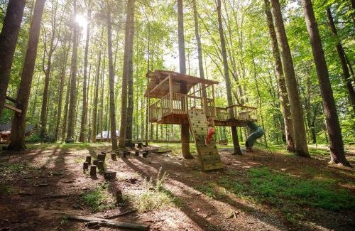 Saluda Casa | High Top cabin at Cabin Fever in NC