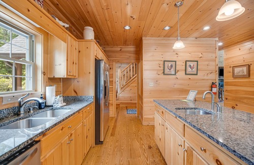 Black Mountain Cabina | Lujoso Log Lodge en Black Mountain te espera ... Mantente en estilo!
