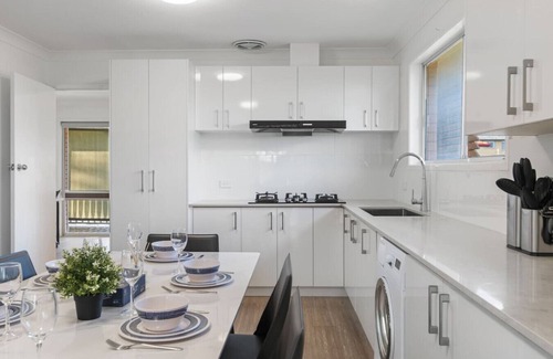 Macgregor Casa | High-Value 4Beds | Workspace | Near Mall & Highway