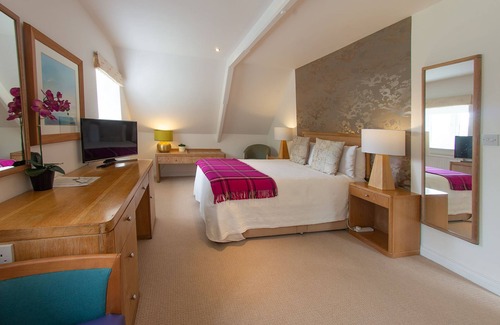 Newlyn Casa | Higher Faugan
