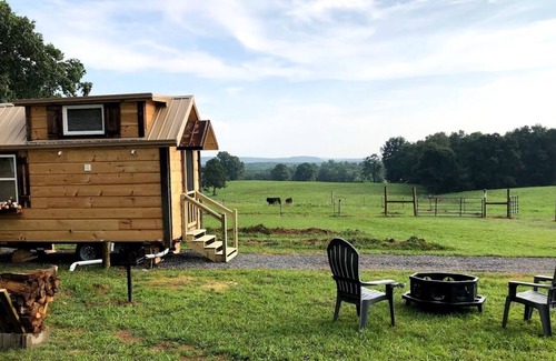 Dunlap Cabaña | Highland Cottage at Little Tail Farms