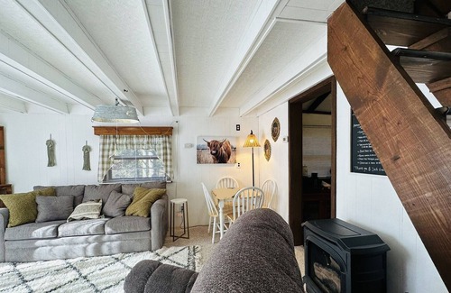 Hillsville Cabina | Highland Hideaway- Hot Tub