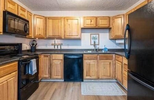 Knoxville Casa | Highland Hideout 10 mins from UT