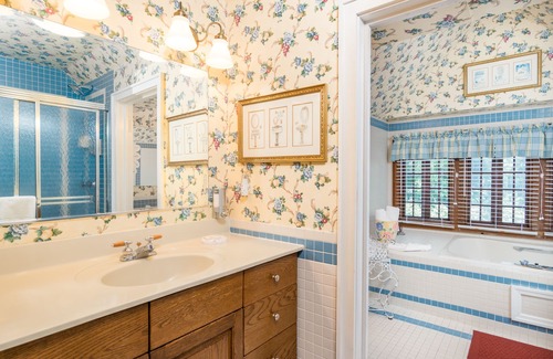 Flat Rock Cabina | Highland Lake Inn & Resort