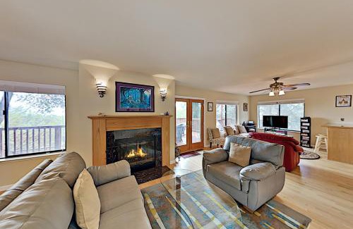 Cloverdale Casa | Highland Oasis