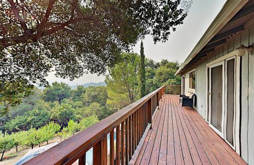 Cloverdale Casa | Highland Oasis