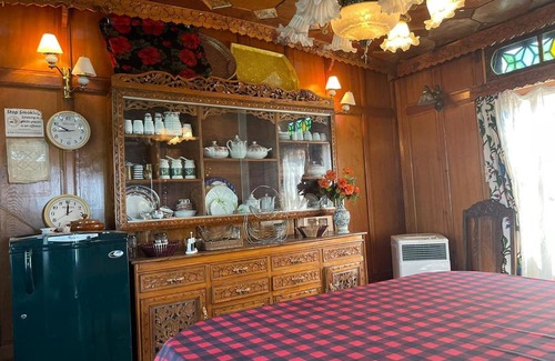 Dal Lake Alquiler De Eote | Highland Queen Houseboat