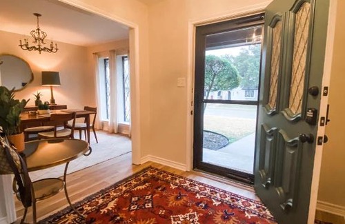 Highland Village Casa | Highland Village, TX. Charming mid-century ranch.