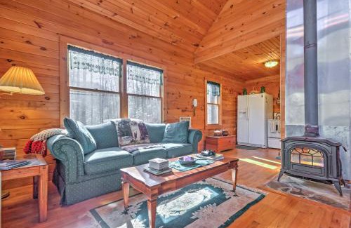 Cashiers Casa | Highlands Cabin with Forest Views Less Than 4 Mi to Cashiers