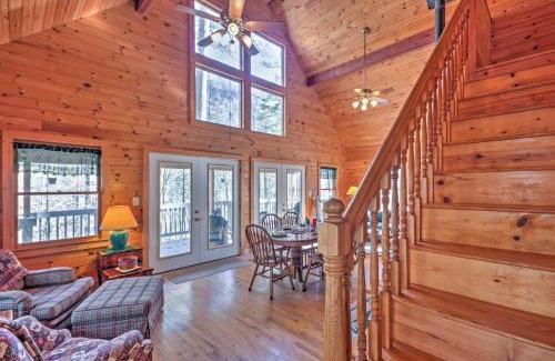 Cashiers Casa | Highlands Cabin with Forest Views Less Than 4 Mi to Cashiers