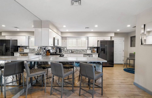 Las Vegas Casa | Highly Upgraded 4bd2bath Home With Private Pool