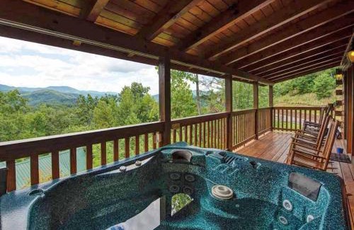 Black Bear Falls Casa | Highpoint Escape