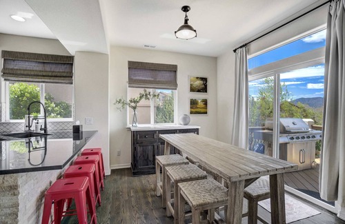 Northgate Casa | Highpoint Hills! Great Views w Games & Fitness