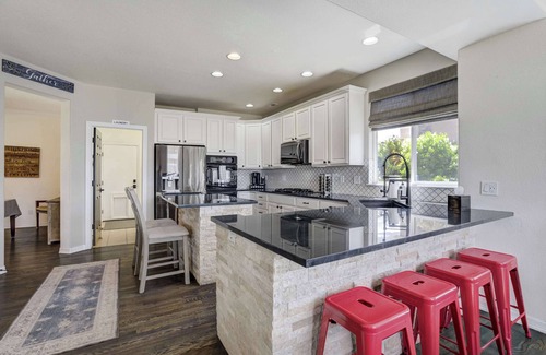 Northgate Casa | Highpoint Hills! Great Views w Games & Fitness