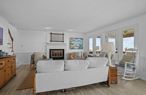 Atlantic Beach Casa | Highsmith Cottage home