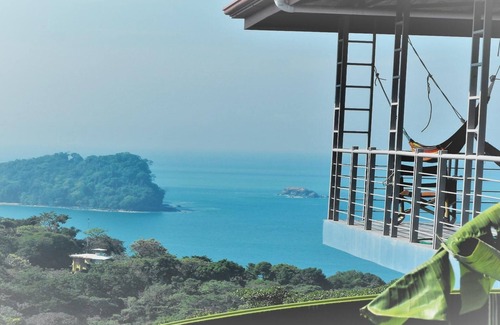 Quepos Condominio | Hight-View en el Parque Nacional y la Bahía Manuel-Antonio
