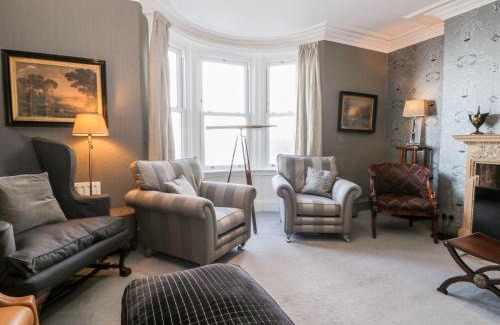 Scarborough Casa | Highview