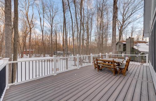 Locust Lake Village Casa | Hike and Ski Pocono Lake Home with Community Perks!