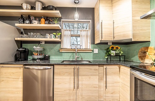 Bella Vista Cabaña | Hike & Bike Bleu- Pet friendly, 2BR 2.5 Bath house