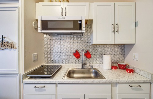 Burgaw Apartamento | Cozy Burgaw Apartment w/ Deck ~ 4 Mi to River