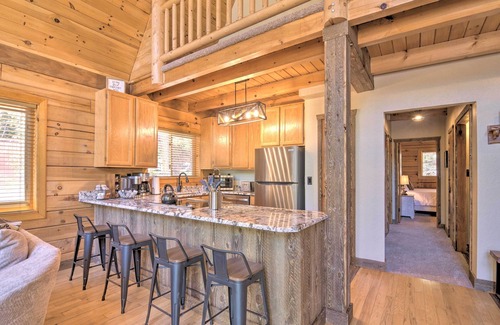 Duck Creek Village Cabina | Hike, Bike & Ski: Duck Creek Village A-Frame!