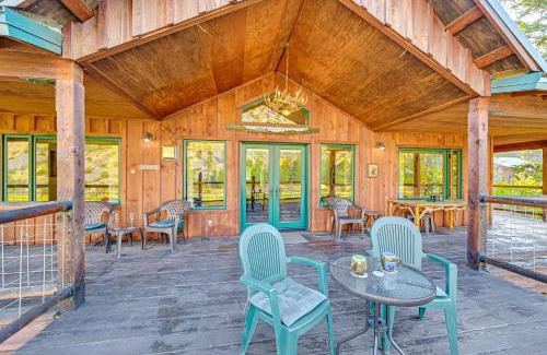 Superior Casa | Hike, Fish and Unwind Remote Escape in Montana