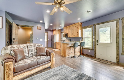 Viola Cabina | Hike, Fish & Relax: Kickapoo River Cabin!