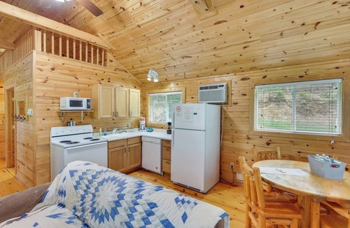 Deadwood Cabina | Hike, Ski, ATV & More: Deadwood Cabin w/ Grill