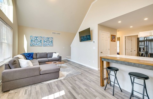 Locust Lake Village Casa | Hike & Ski: Pocono Lake Home w/ Community Perks!