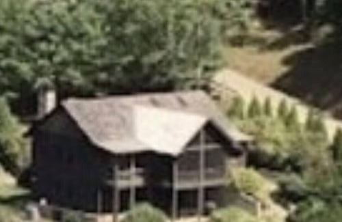 Clyde Cabina | Hiking enthusiasts looking for upscale accommodations and amazing views!