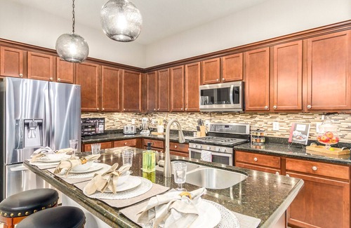Seville Casa | Hiking, shopping and dining close by! Or relax by your private pool!