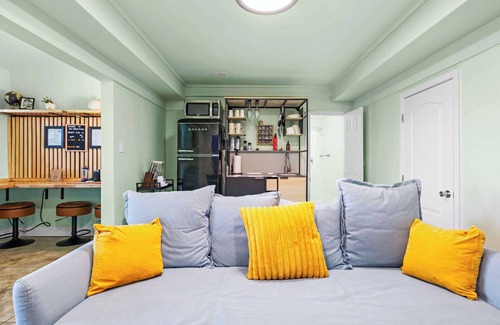Spicewood Cabaña | Hill Country Guest House with stunning views and nature