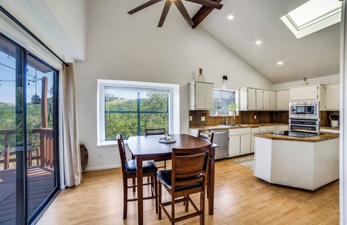 Cross Mountain Casa | Hill country Hidden Haven