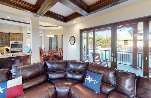 Sabinal Casa | Hill Country Hideaway @ Frio Select Rental Homes