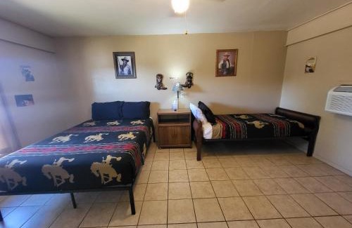 Buchanan Dam Hotel | Hill Country Lodge and Mini Storages