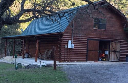 Rio Frio Casa | refugio en el campo colina