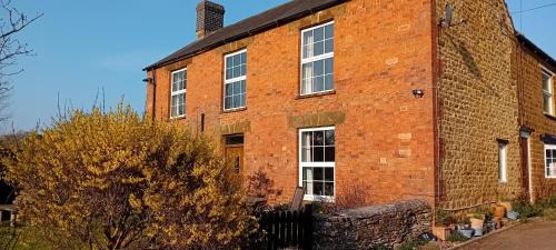 Sibford Gower Casa | Hill House