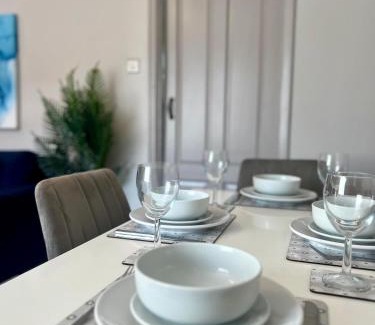 Billingham Casa | Hill House