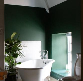 Cashel Casa | Hill House Lodge sleeps 6 Overlooking the rock of Cashel
