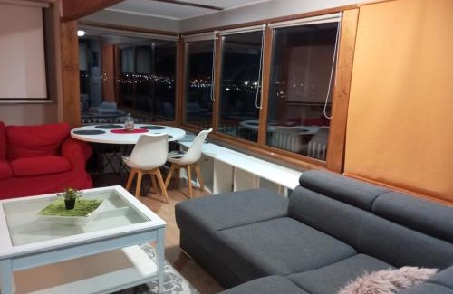 Apahida Casa | Hill House with City view