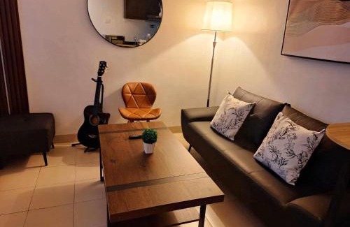 Caloocan Apartamento | Hill Residences by KJA