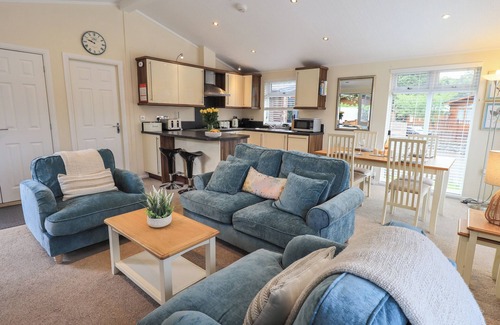 Troutbeck Bridge Cabaña | HILL TOP LODGE, family friendly, with pool in White Cross Bay