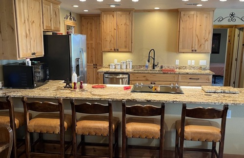 Utopia Casa | Hill-Top Oasis with Private pool and Hot tub Minutes from Garner and Lost Maples