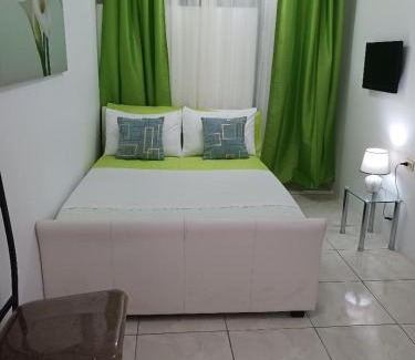 Tower Isle Casa | Hill Veiw Rooms